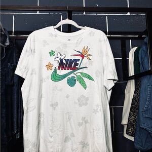 Nike White Tropical Graphic Short Sleeve Tee